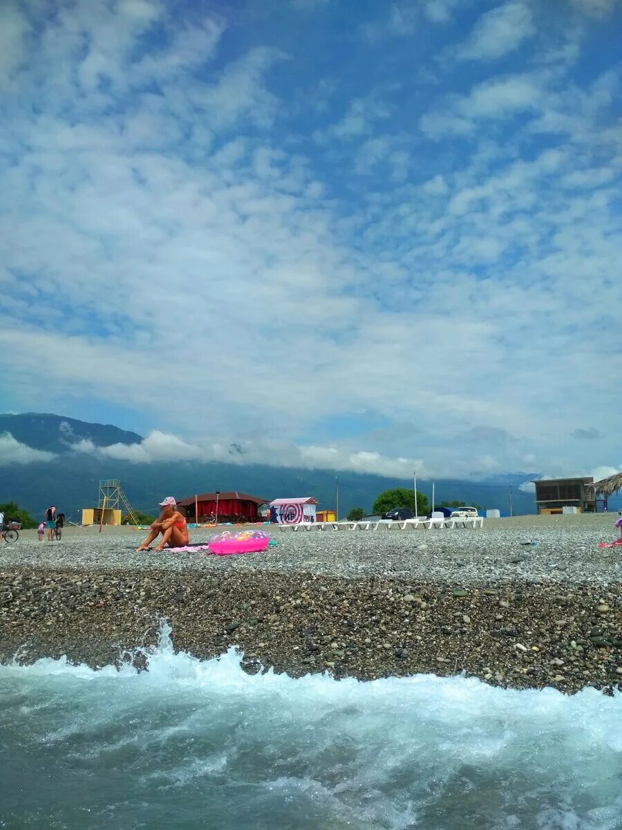 Алахадзе фото пляжа Рассказываю про село Алахадзы (Абхазия), стоит ли ехать сюда отдыхать или нет По