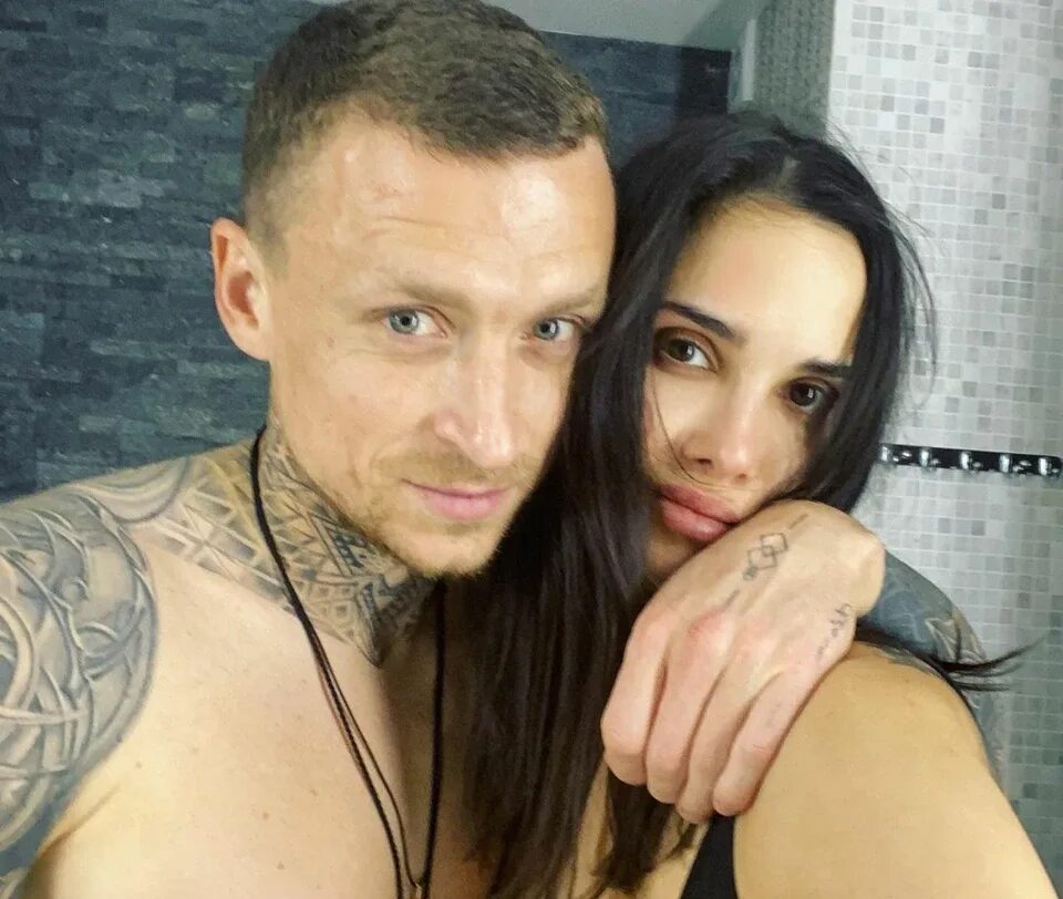 Алана мамаева фото тату "Общаться мы будем всегда": супруга Павла Мамаева рассказала об отношениях футбо
