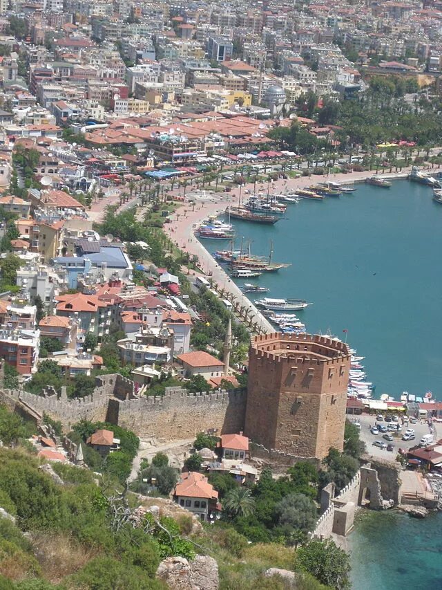 Алания город в турции достопримечательности фото Файл:Alanya1 2010.jpg - Википедия