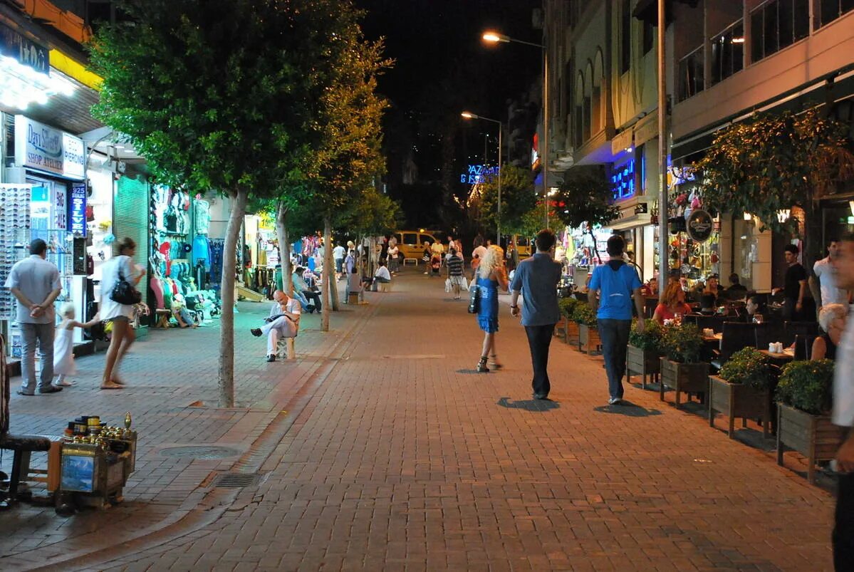 Алания улицы фото Bir istirahət macərası: Antalya sizi gözləyir - FOTO