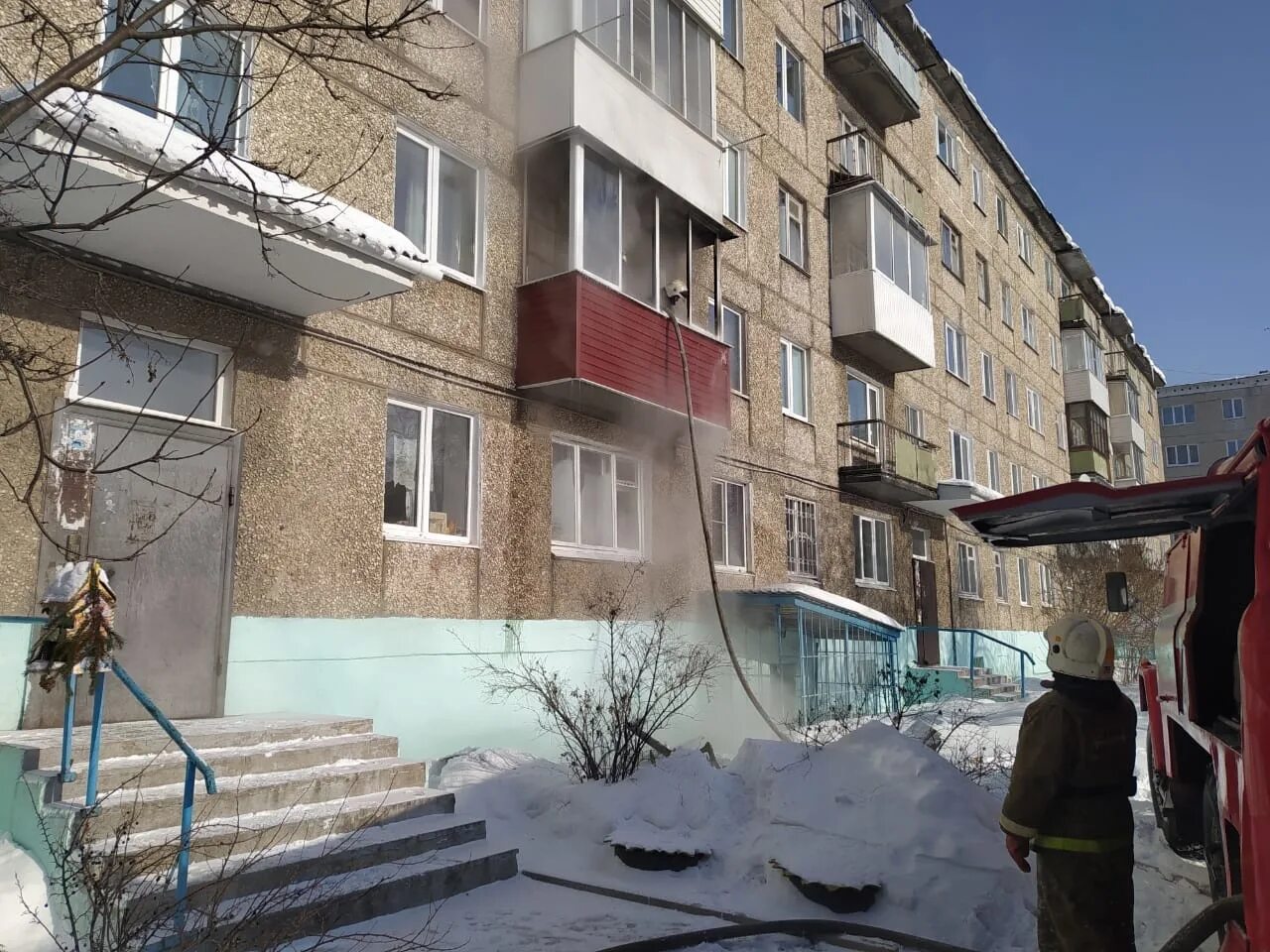 Алапаевск павлова 57 фото Пожар в г.Алапаевске - Оперативная информация - Главное управление МЧС России по