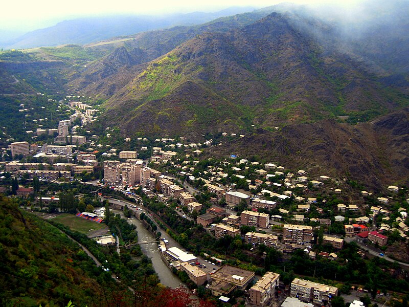 Алаверди 2 1 й микрорайон фото Файл:17.10.2010 Alaverdi (6).JPG - Википедия