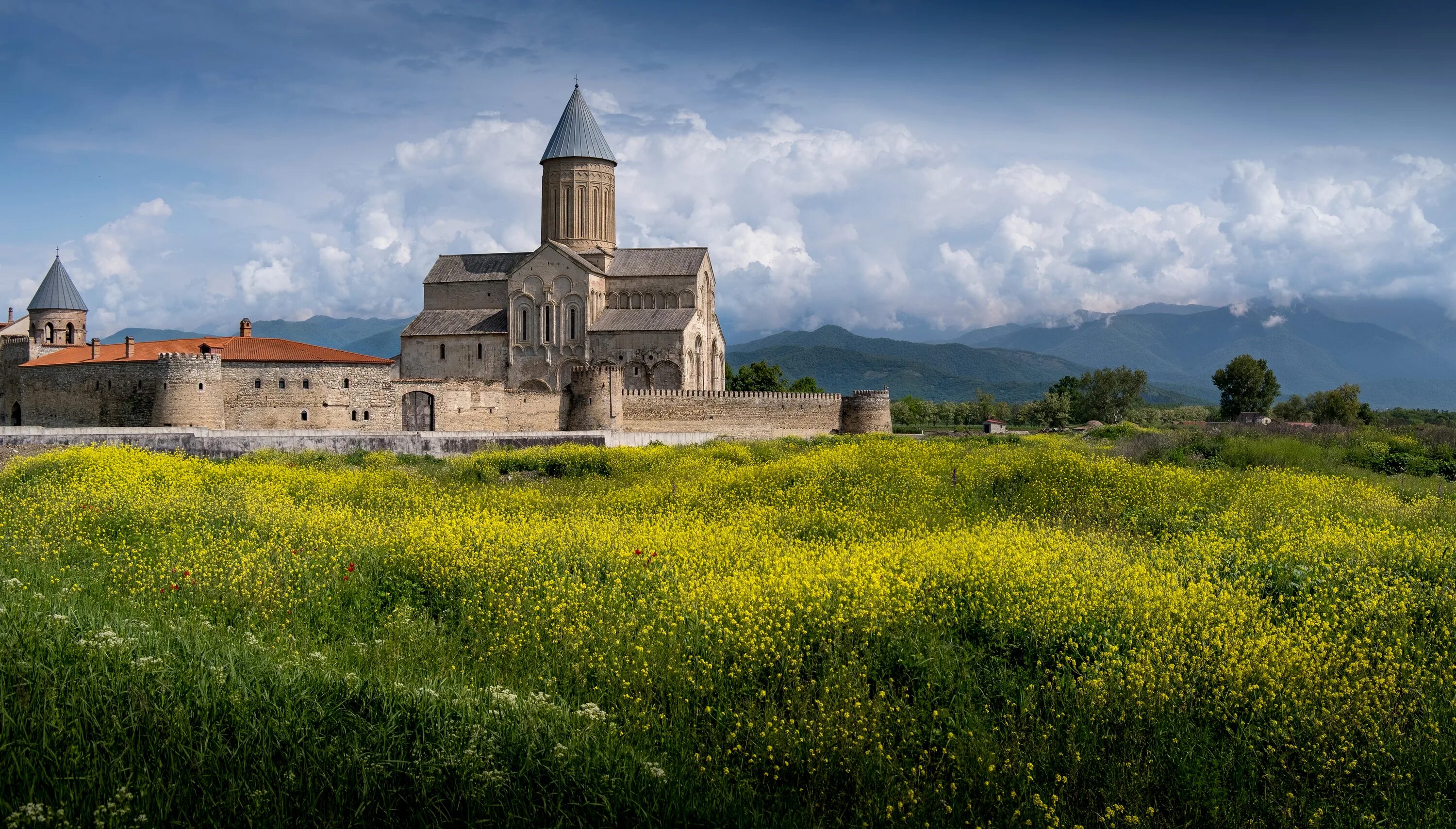 Алаверди 2 1 й микрорайон фото Древний Алаверди. Фотограф Демкина Надежда