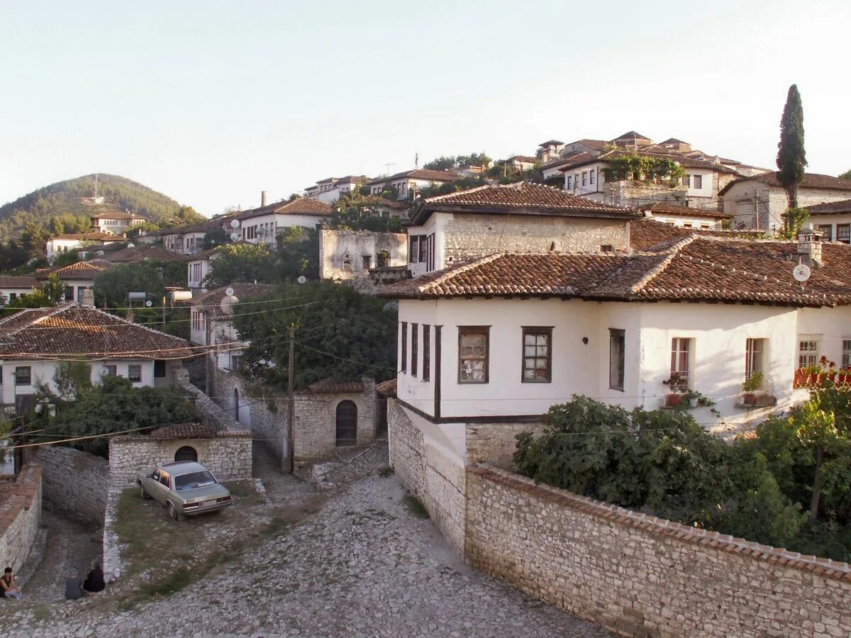 Албания фото деревень Файл:Old town of berat albania 3.jpg - Википедия