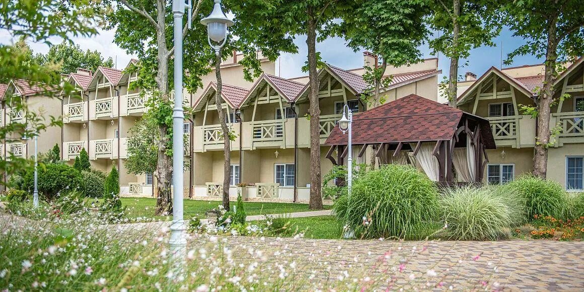 Алеан довиль анапа фото Туры в отель ALEAN FAMILY DOVILLE, Анапа (Россия)