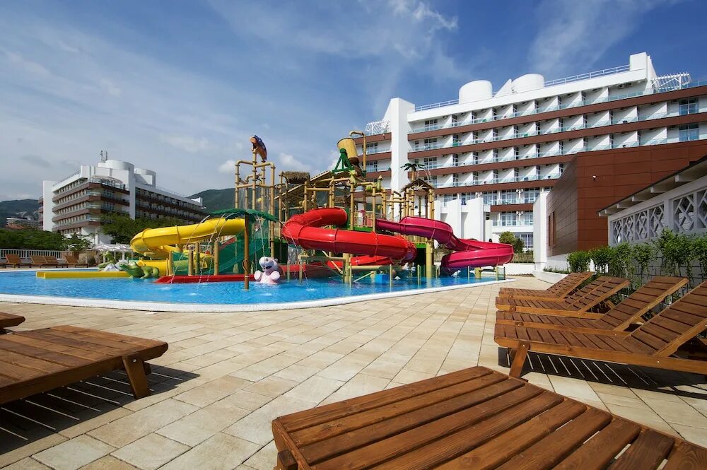 Алеан геленджик отель фото Забронировать отель Alean Family Resort & SPA Biarritz в России онлайн Геленджик
