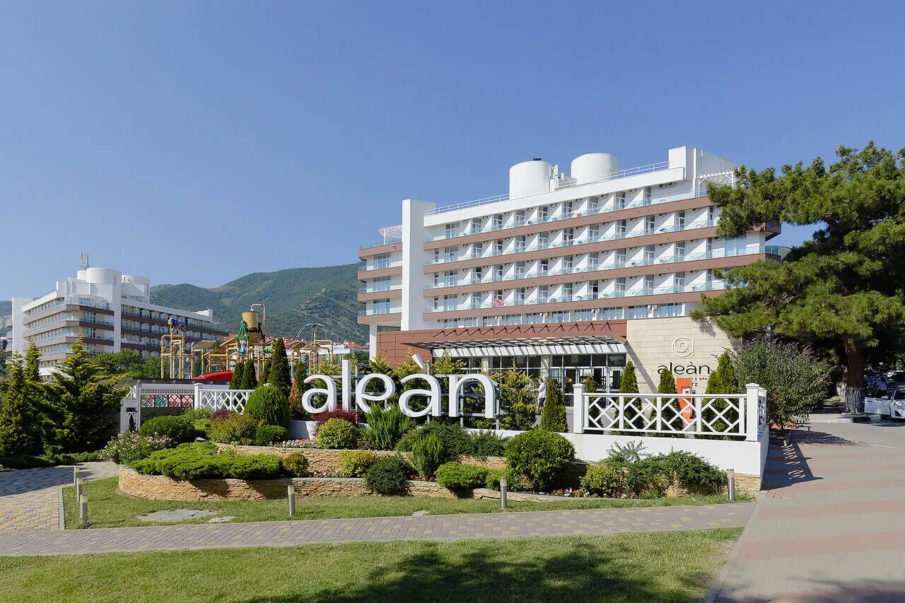 Алеан геленджик отель фото Фото: Alean Family Biarritz, гостиница, Маячная ул., 9, Геленджик - Яндекс Карты