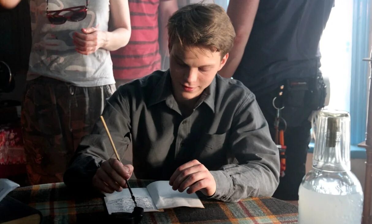 Алекс лютый сериал актеры и роли фото Алекс Лютый (2019) - кадры из фильма - российские сериалы - Кино-Театр.Ру