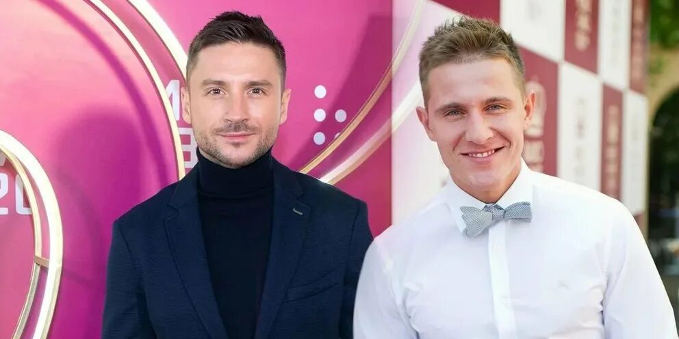 Алекс малиновский и сергей лазарев пара фото Друг Лазарева Малиновский рассказал поклонникам о мужской сексуальности: Яндекс.