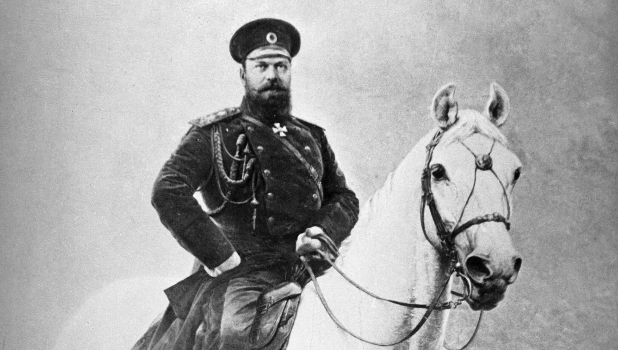 Александр 3 фото В Феодосии в 2017 году планируют восстановить памятник Александру III - РИА Ново
