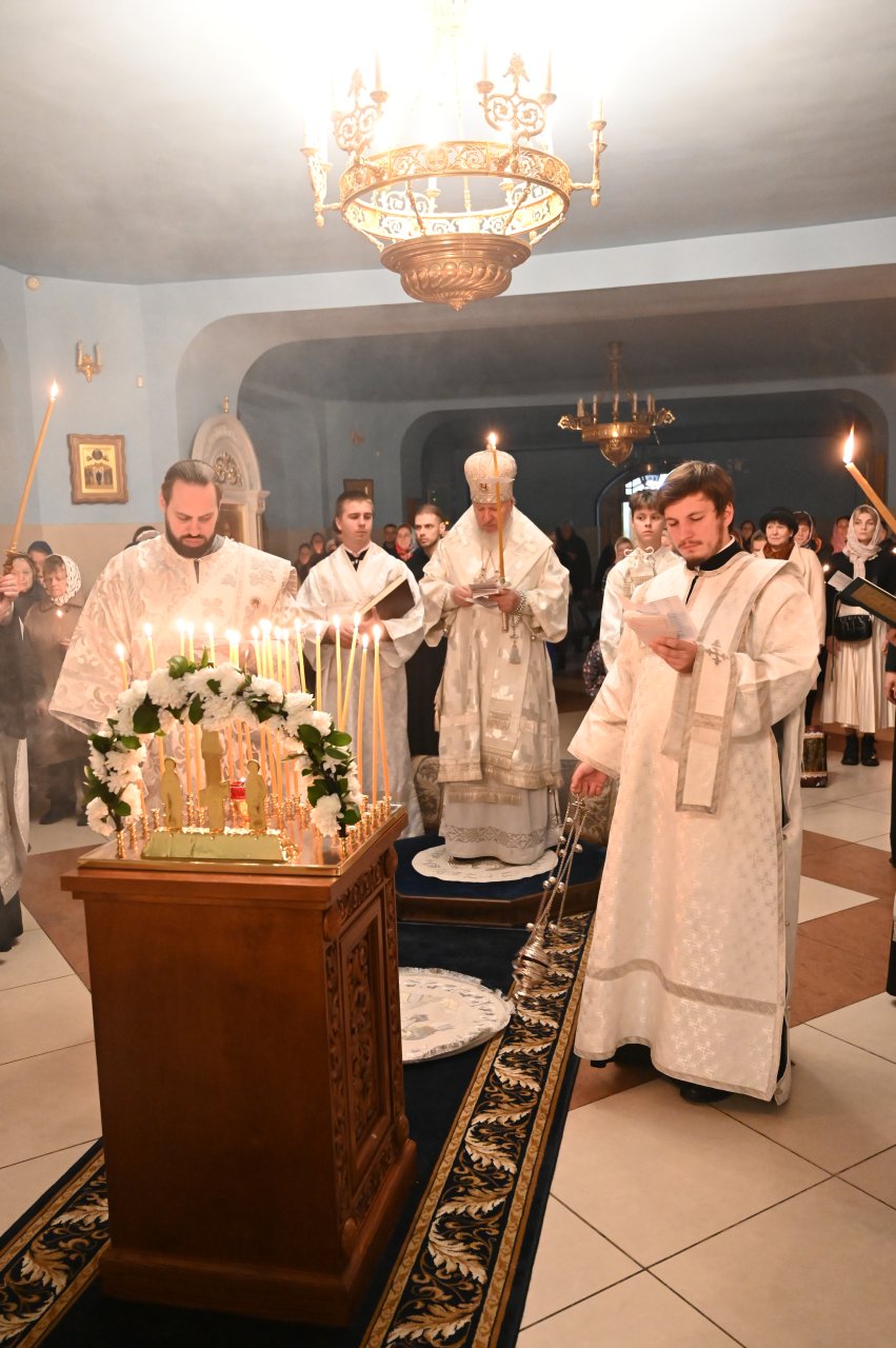 Александр александров брянск фото В канун Димитриевской родительской субботы митрополит Александр совершил параста