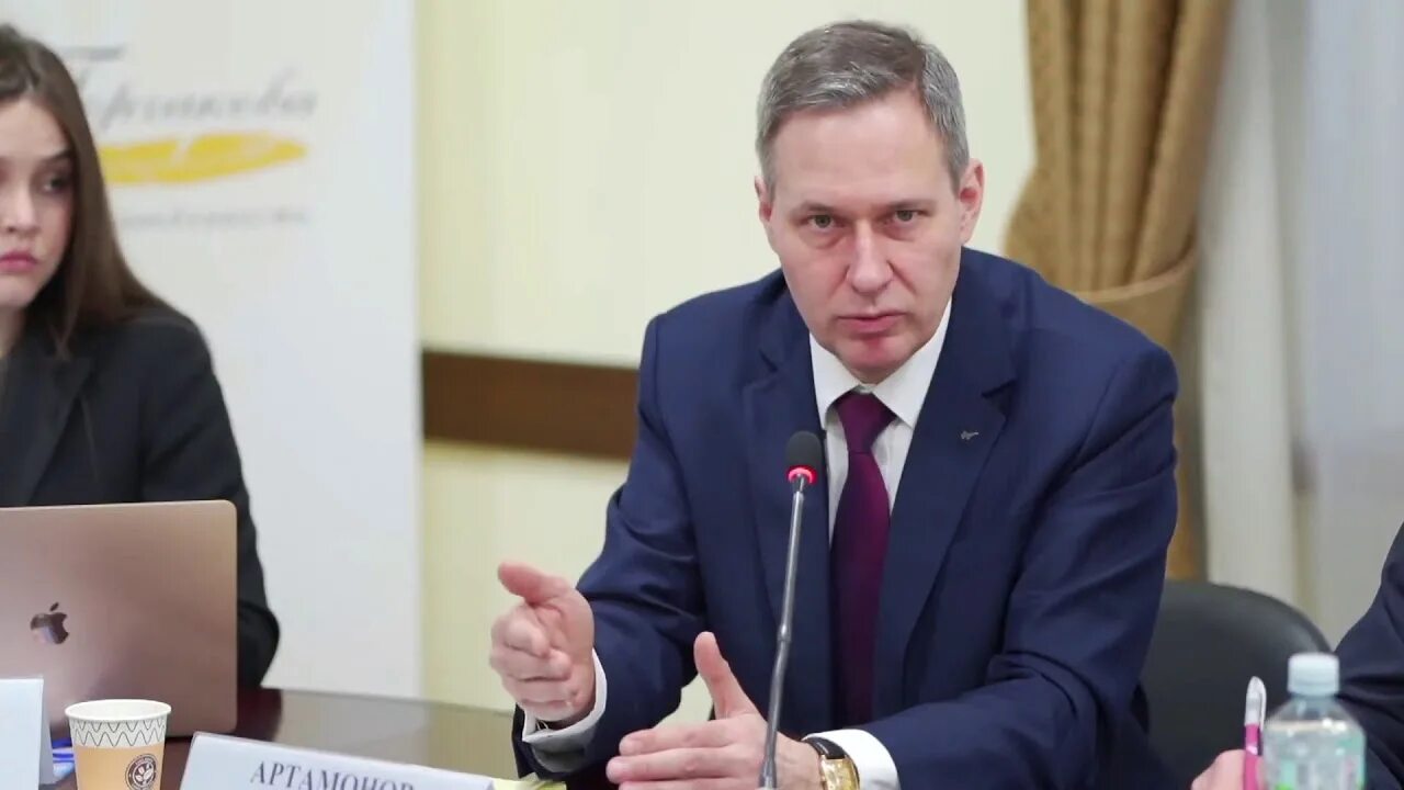 Александр артамонов фото Военный обозреватель еженедельника "Звезда", док.соц.наук Артамонов Александр Ге