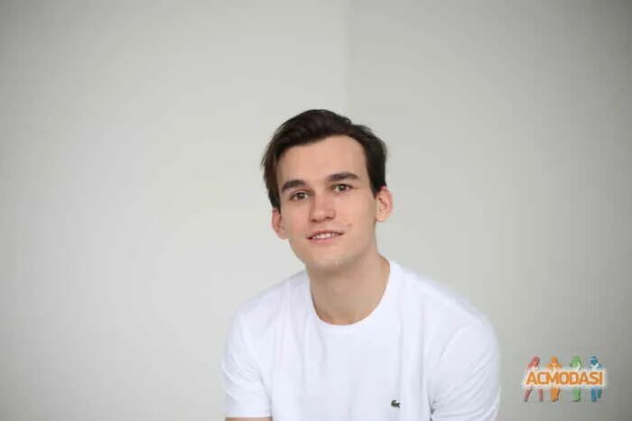 Александр аверин актер фото Александр Александрович Аверин, 26 лет, Актёр, Модель 453167 ACMODASI