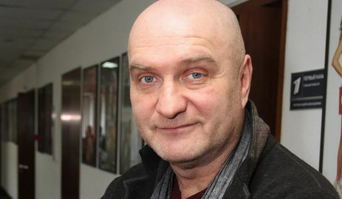 Александр балуев фото Должен был привыкнуть, что мы не вместе": Александр Балуев не может увидеться с 