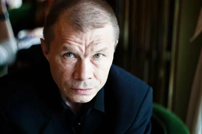 Александр баширов фото Александр Баширов: жизнь, жёны и дети эпатажного актёра, что мешает ему спокойно