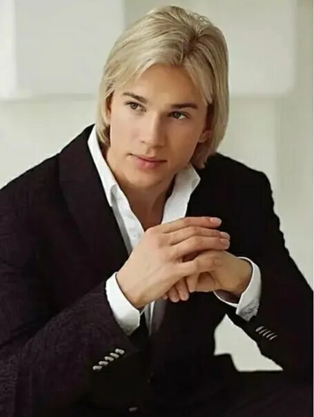 Александр бичев певец фото Alexander Bichev Alexander Bichev studied at the "School of Opera singing Galina