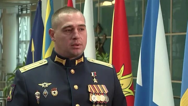Александр данилов герой россии фото Подполковник Роман Черемухин удостоен звания Героя России. Это мудрый... Интерес