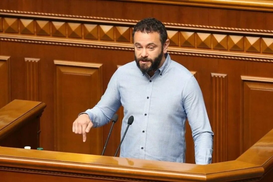 Александр дубинский фото Депутат Дубинский: Отказ украинцам в консульских услугах равнозначен отказу стра
