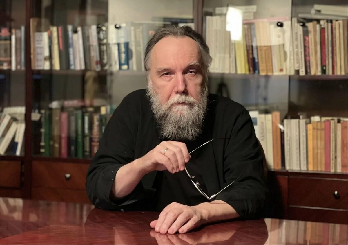 Александр дугин фото Мишень - Дугин. Александр Проханов Газета "Завтра" Дзен