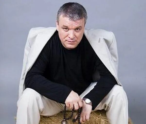 Александр дюмин фото Известный шансонье дал бесплатный концерт для татарстанских заключенных АиФ Каза