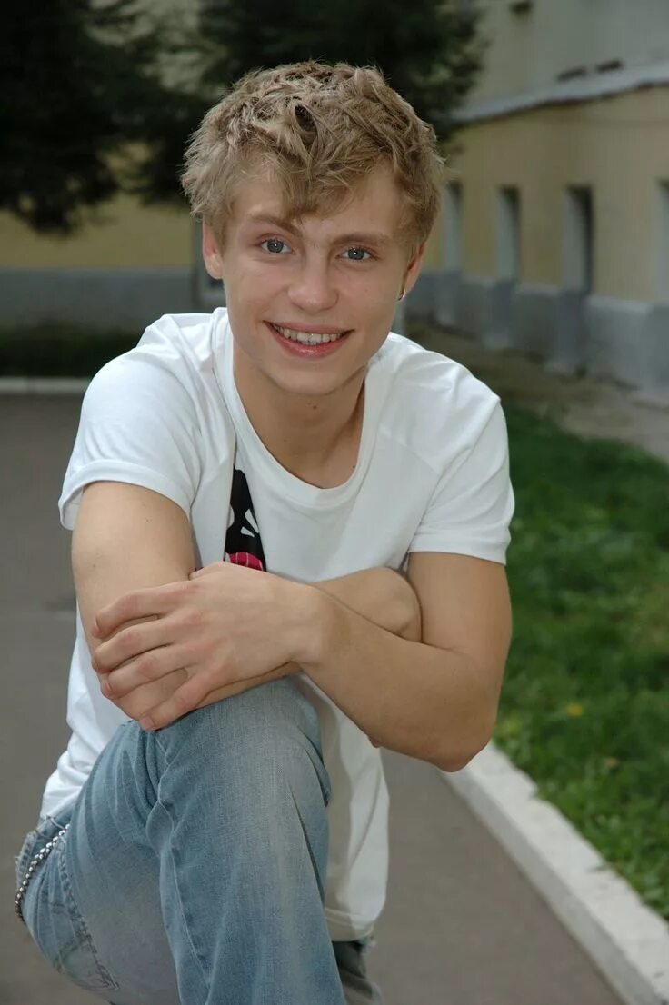 Александр головин актер фото Александр Головин Актер, Актеры, Необычные платья