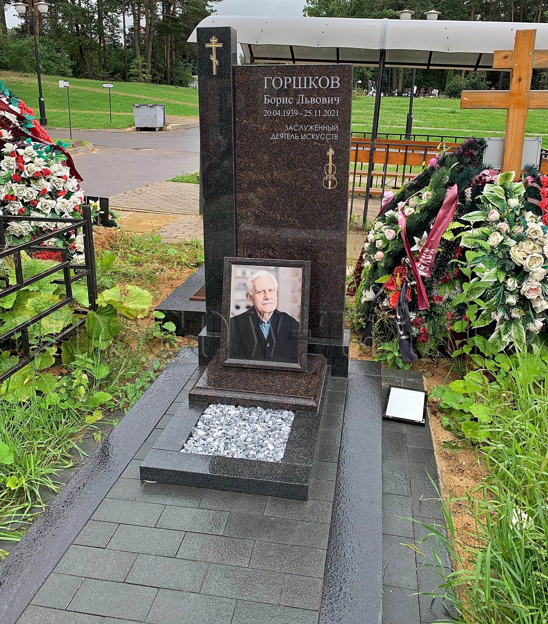 Александр горшков могила фото Где похоронен горшок в санкт петербурге фото YugNash.ru