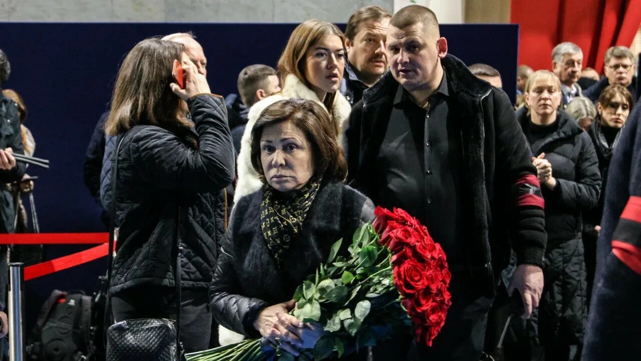 Александр горшков могила фото Фото: в Москве простились с легендарным советским фигуристом Александром Горшков