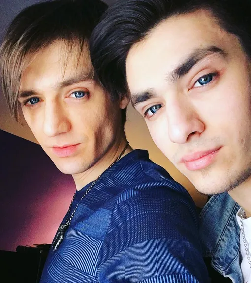 Александр и олег шепс фото Победитель "Битвы экстрасенсов" Александр Шепс показал своего брата-красавца
