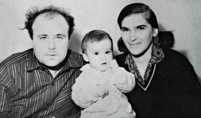 Александр калягин биография личная жизнь дети фото Отцы-одиночки среди знаменитостей (46 фото) Couple photos, Photo, Couples