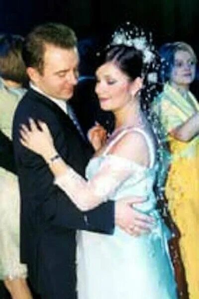 Александр карманов и ольга орлова фото 44-летняя Ольга Орлова сообщила о беременности. Почему певица развелась со столи
