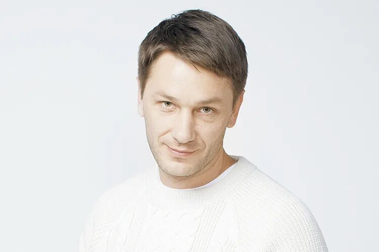 Александр константинов актер биография личная жизнь фото Александр Константинов: когда увидел Карину, сразу понял, что она моя половинка