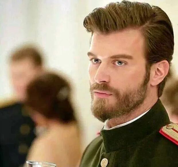 Александр курт фото Kıvanç Tatlıtuğ Kurt Seyit ve Şura Kurt seyit ve şura, Kivanç tatlitug, Hospital