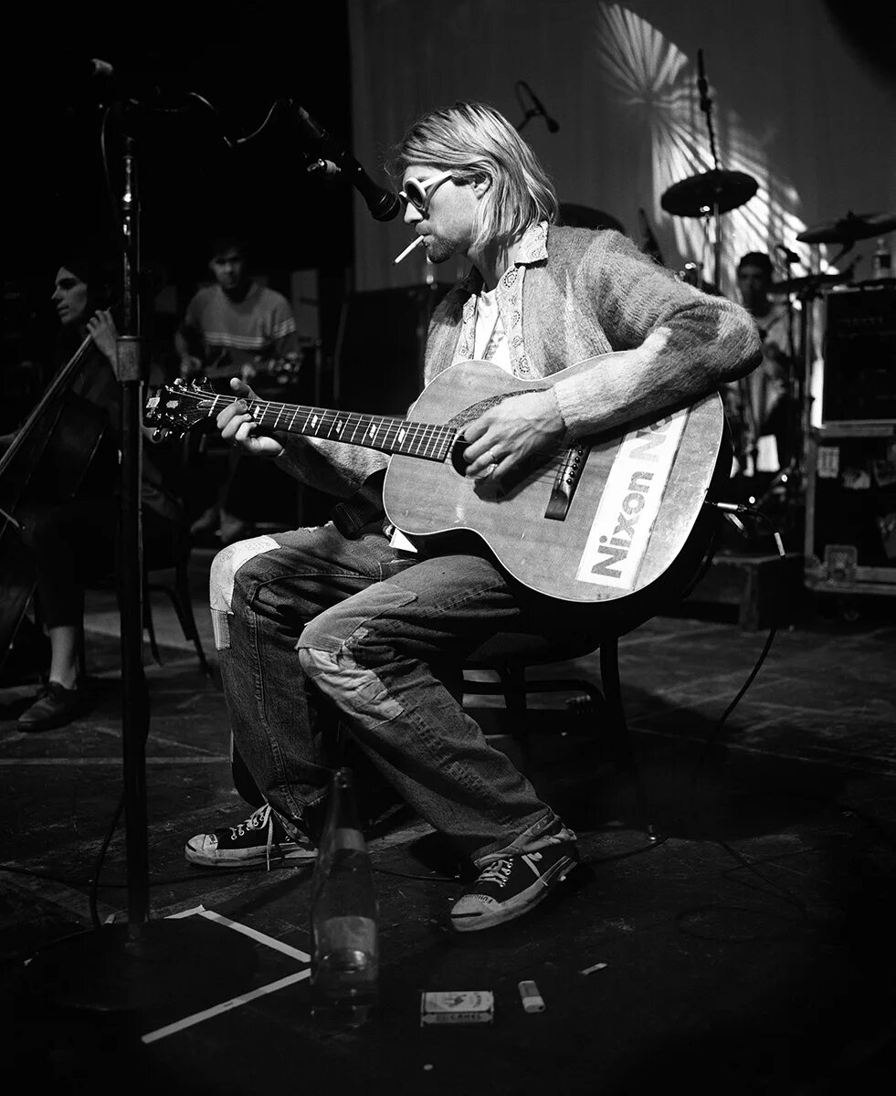 Александр курт фото Jesse Frohman On One of Kurt Cobain's Last Photoshoot
