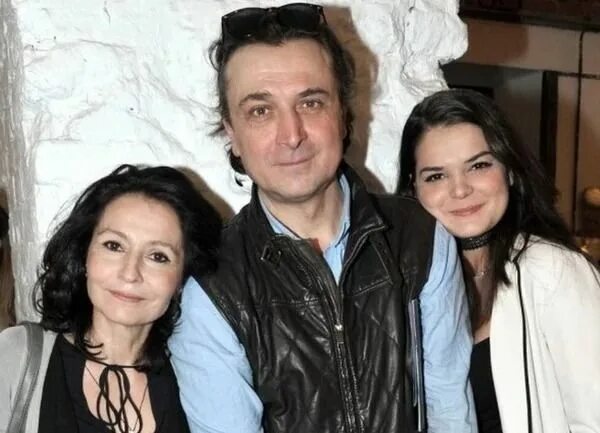 Александр лазарев младший фото Оказывается можно: крепкие актерские пары, которые встретили свою любовь в юност