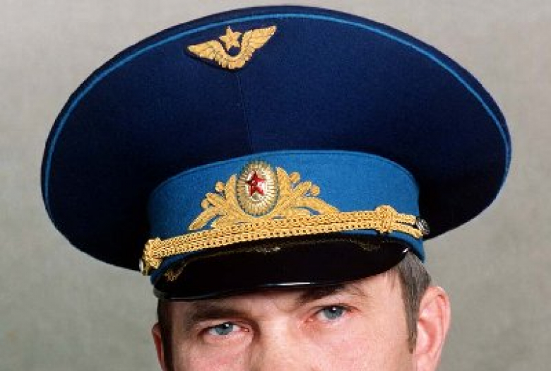 Александр лебедь фото Лебедь Александр Иванович - биография, личная жизнь и цитаты
