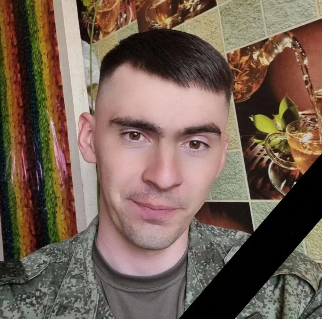 Александр лыгин саратов погиб фото Спецоперация. Погиб младший лейтенант из Саратовской области Александр Лебедев Н
