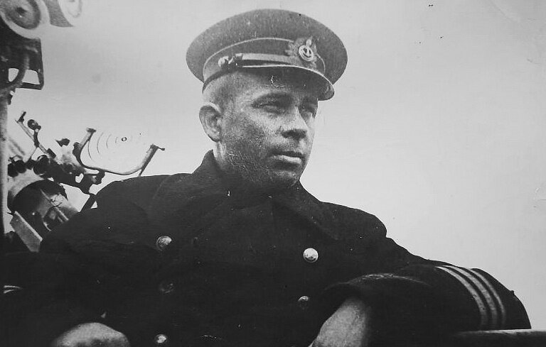 Александр маринеско фото Недисциплинированный, но ценный: о том, как Александр Маринеско провел свою "ата