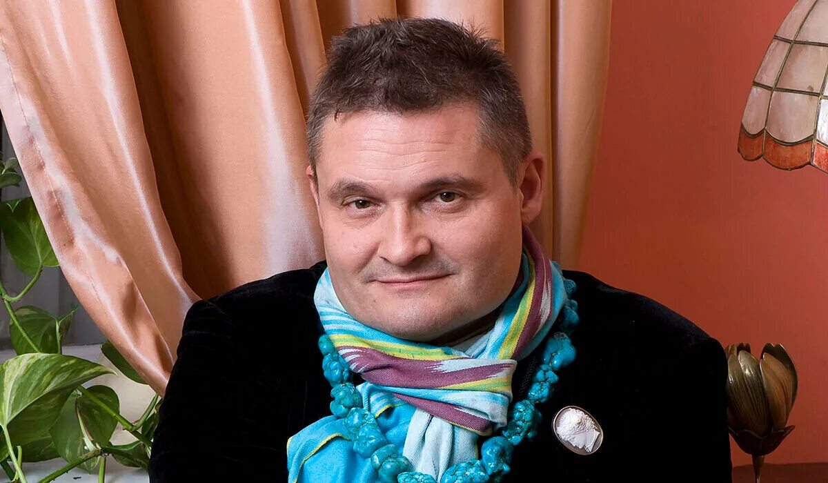 Александр васильев фото Назвал "недочеловеками": историк моды Александр Васильев спровоцировал скандал