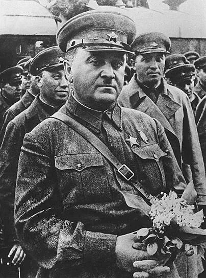 Александр васильевич александров фото Поющее оружие" - Коммерсантъ