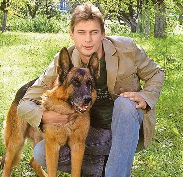 Александр волков возвращение мухтара фото Александр Волков фото 4 из 4 в галерее на - 24СМИ