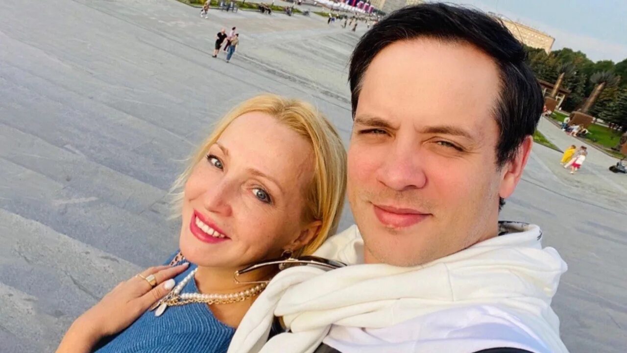 Александр волохов дочь фото 6 звездных пар, в которых женщина старше мужчины - Звук