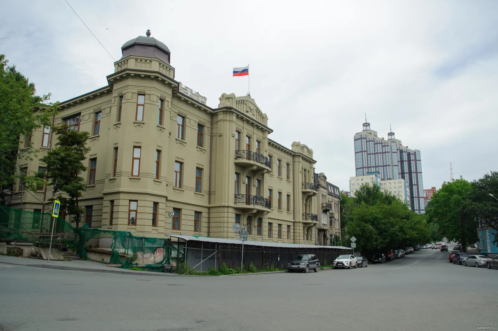 Алгус пушкинская ул 2 фото Ансамбль деловых и жилых зданий "Торгового дома Бр. Синкевич" фото - Владивосток