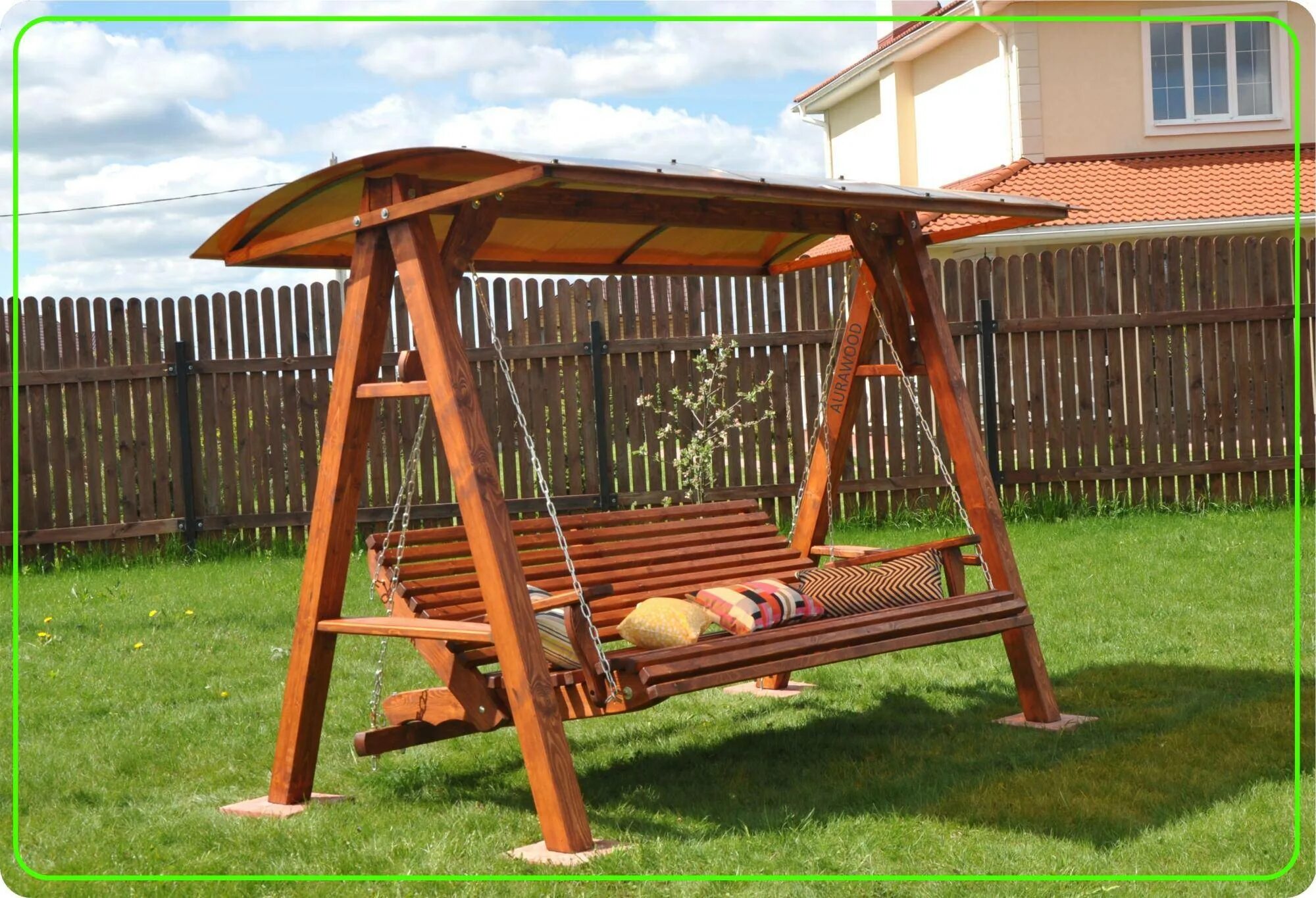 Качеля садовая фото деревянная Качели садовые из дерева