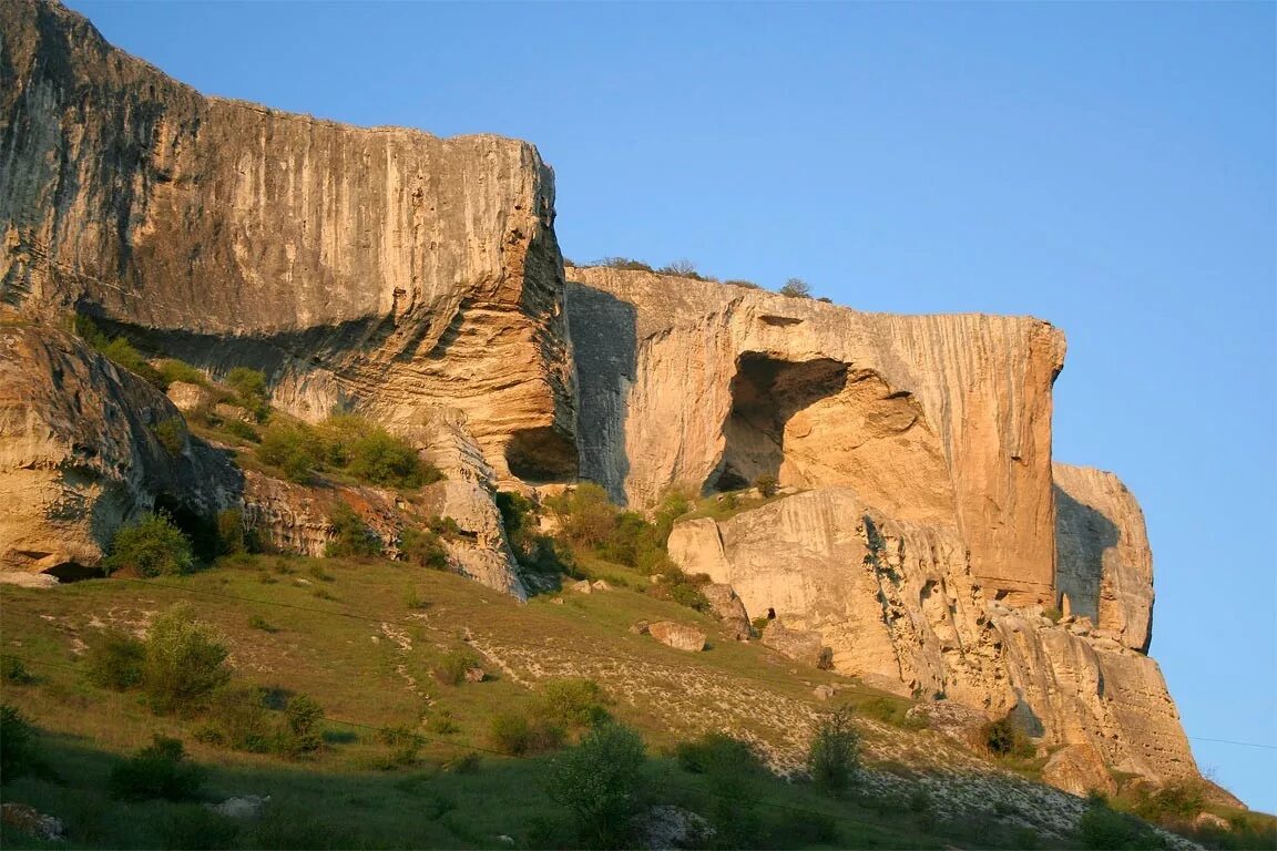 Качи кальон в крыму фото Пещерный город Качи-Кальон в Севастополе Описание и фото