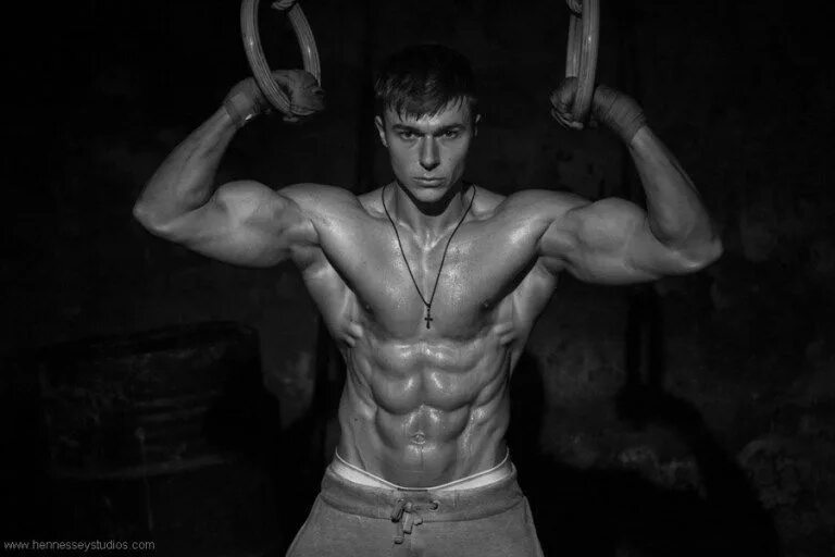 Качки черно белое фото Pin on Men's Health & Fitness