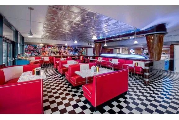 Кафе 50 50 фото retro 50s diner Groovy_Diner_Tonsberg_S6 Diner decor, Retro diner, Diner aesthet