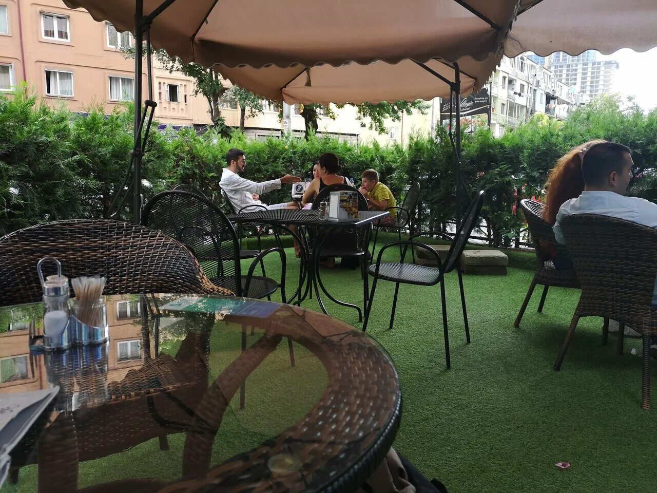 Кафе батуми фото Photo: Villagic, cafe, Georgia, Batumi, Gorgiladze Street, 88 - Yandex.Maps
