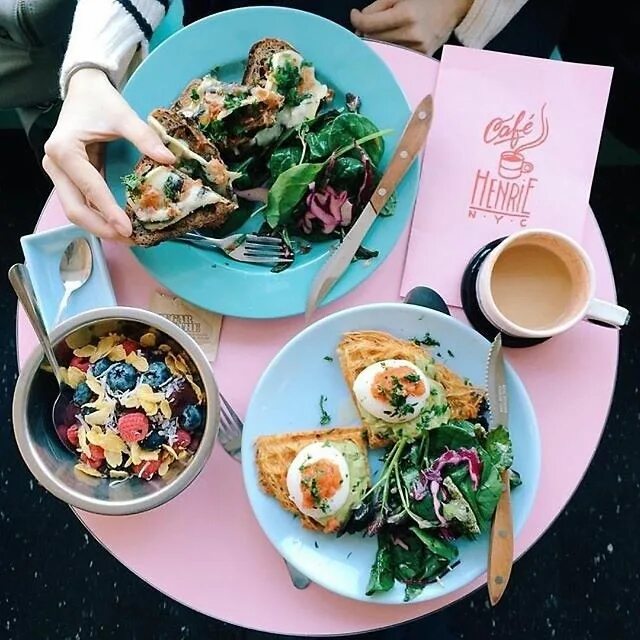 Кафе еда воинов интернационалистов фото Read about Café Henrie from Guest of a Guest on February 15, 2016 Nyc food, Brun