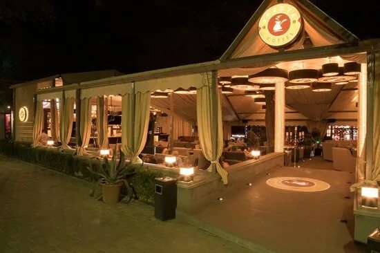 Кафе ереван фото Jazzve Opera Cafe, VIP Lounge & Concert Hall - Picture of Jazzve Cafe, Yerevan -