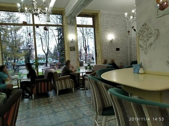 Кафе французские булочки ул наговицына 11а фото кондитерская "французская булочка", Псков - Picture of Frantsuzskaya Bulochka, P